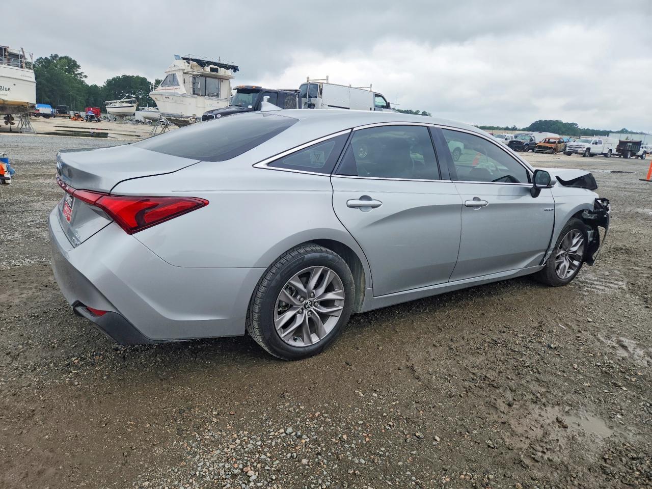 2021 Toyota Avalon Xle - Фото 3