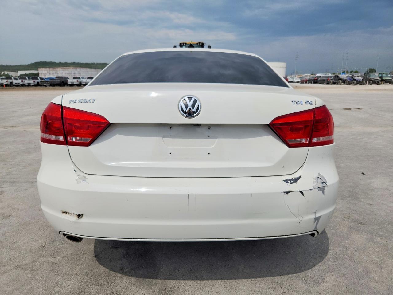 2015 Volkswagen Passat Se - Фото 6