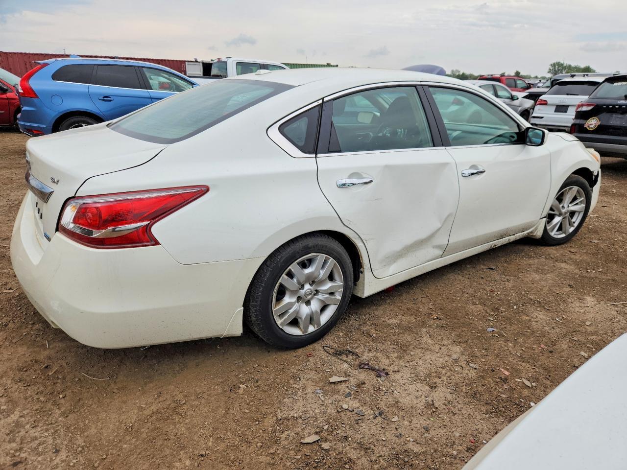 2013 Nissan Altima 2.5 - Image 3
