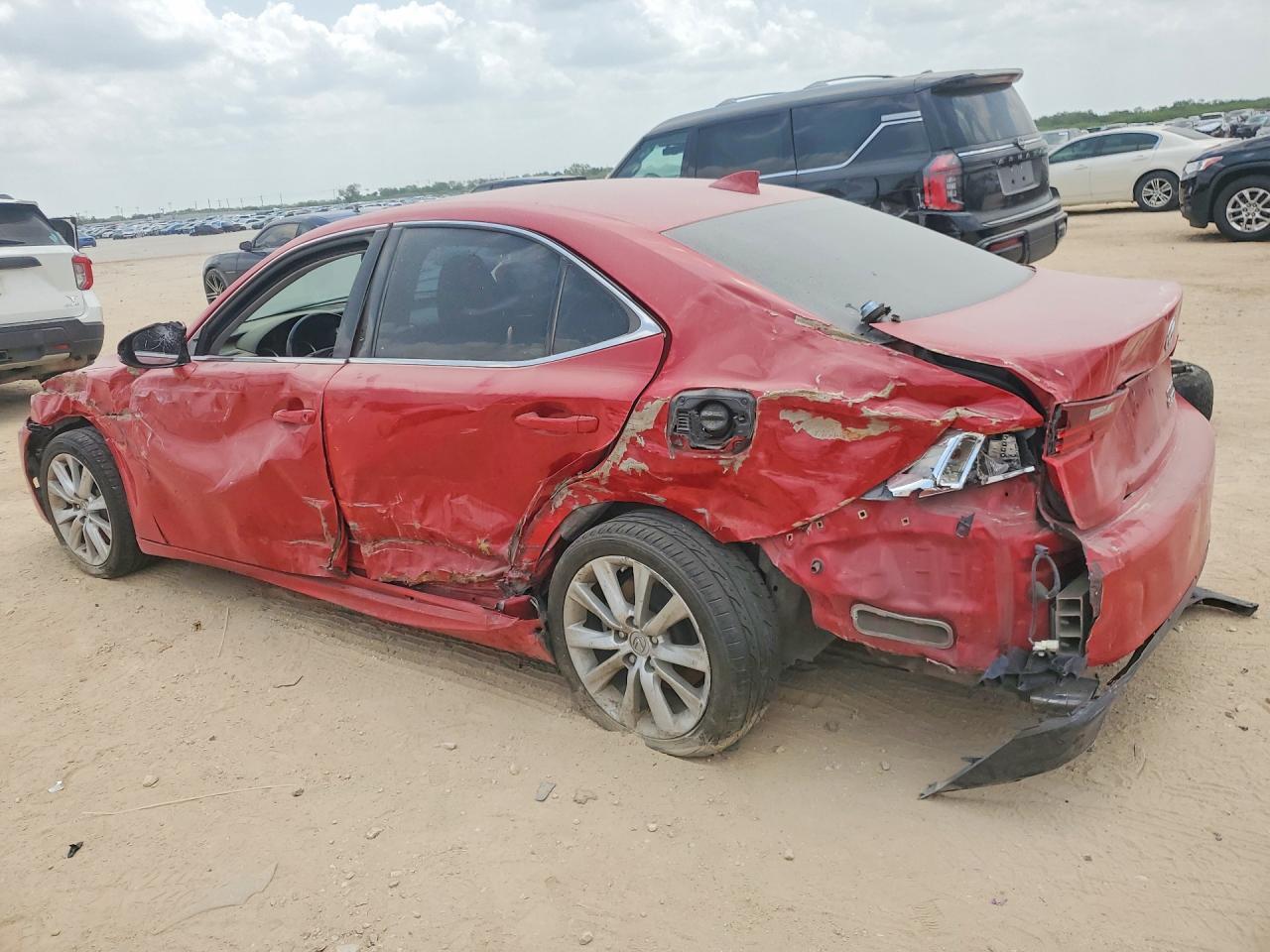 2016 Lexus Is 200T - Фото 2