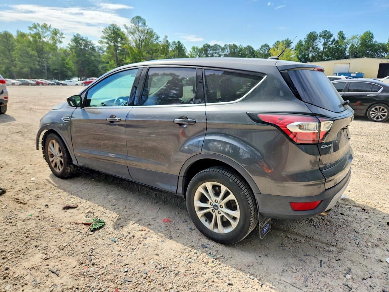 2017 Ford Escape Se - Фото 2