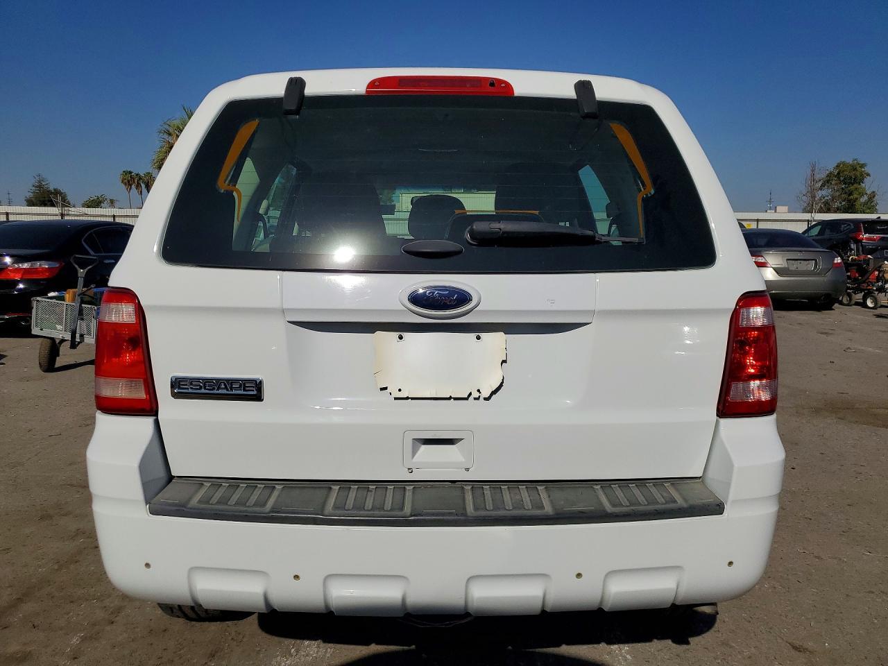 2011 Ford Escape Xls - Фото 6