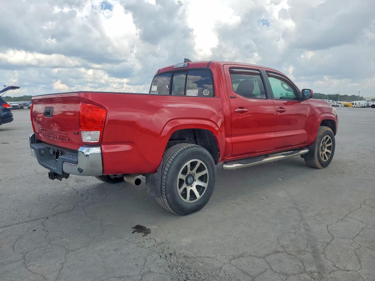 2016 Toyota Tacoma Sr5 V6 - Image 3