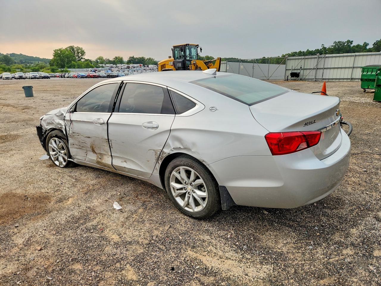 2018 Chevrolet Impala Lt - Фото 2