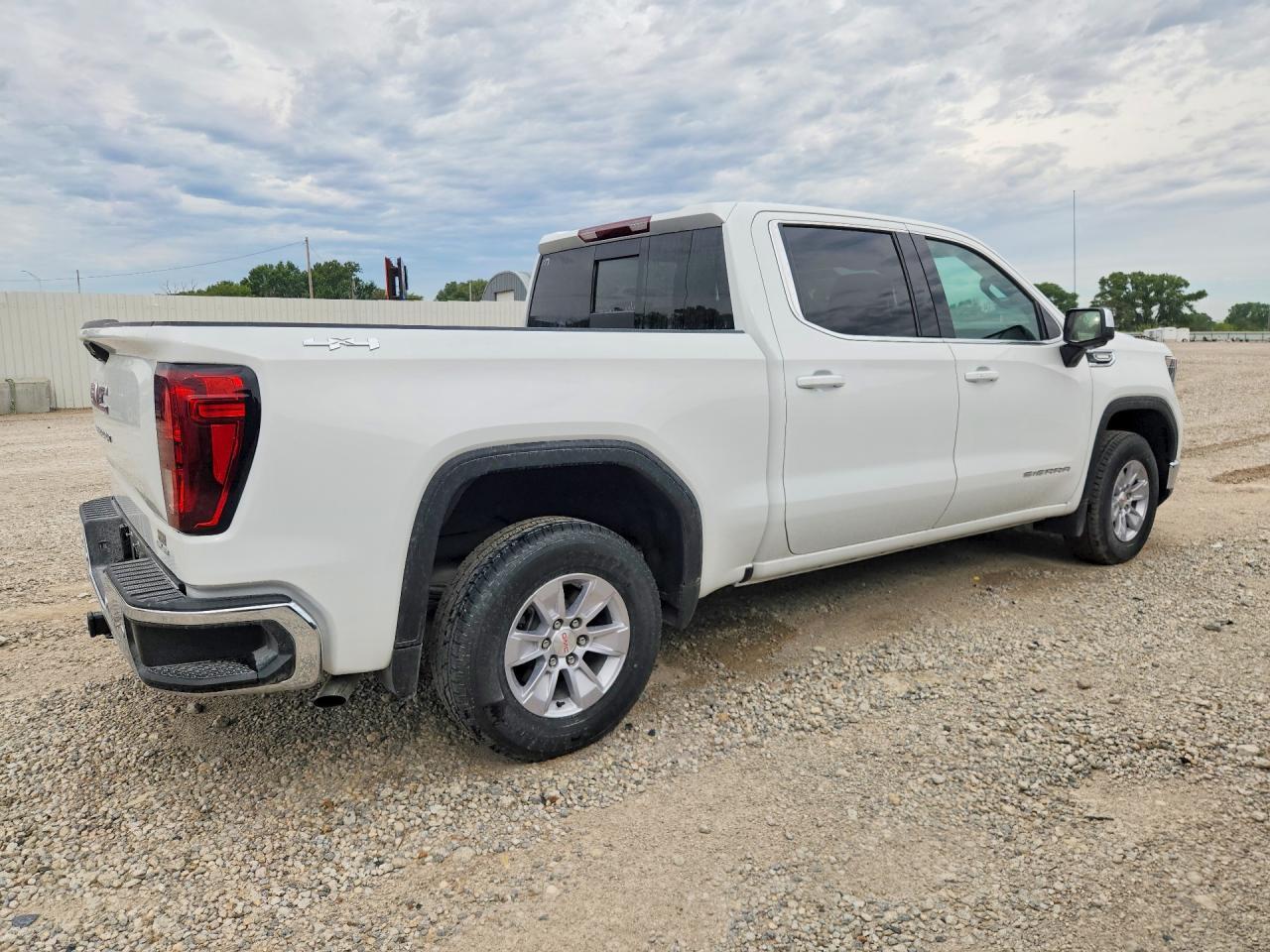 2026 GMC Sierra - Фото 3
