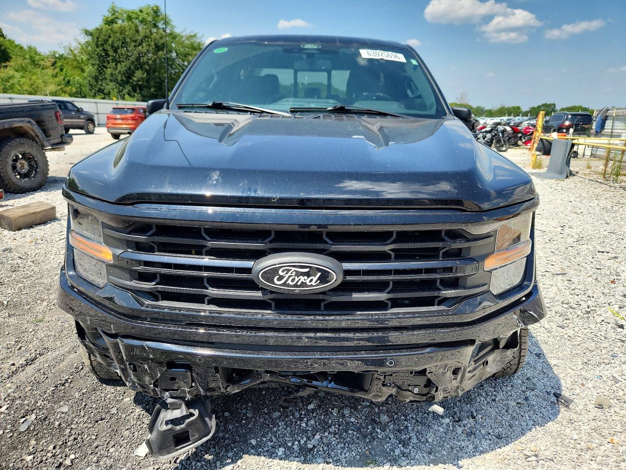 2025 Ford F150 Xlt - Фото 5