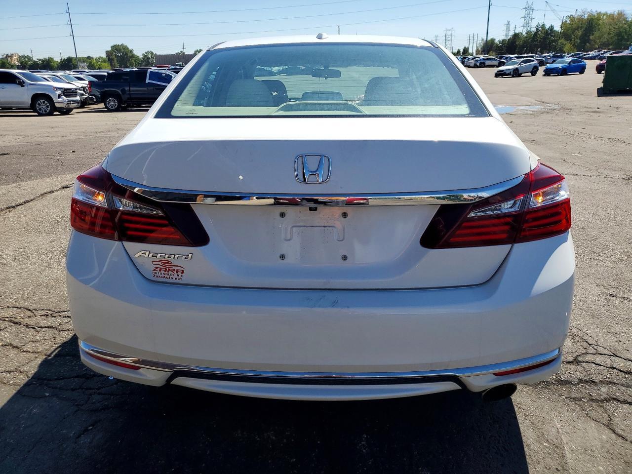 2017 Honda Accord Ex - Image 6