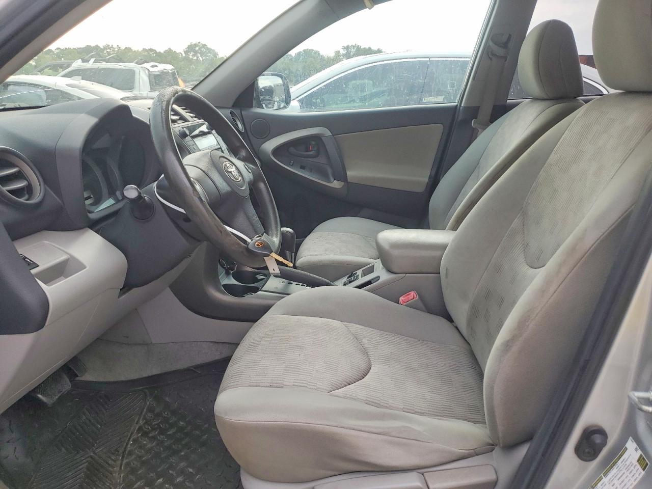 2010 Toyota Rav4 Base - Фото 7