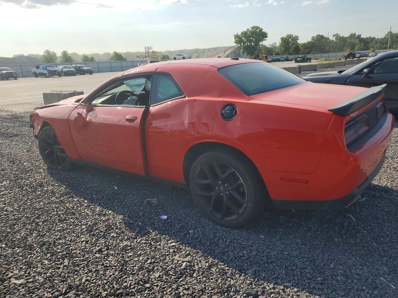 2020 Dodge Challenger Sxt - Фото 2