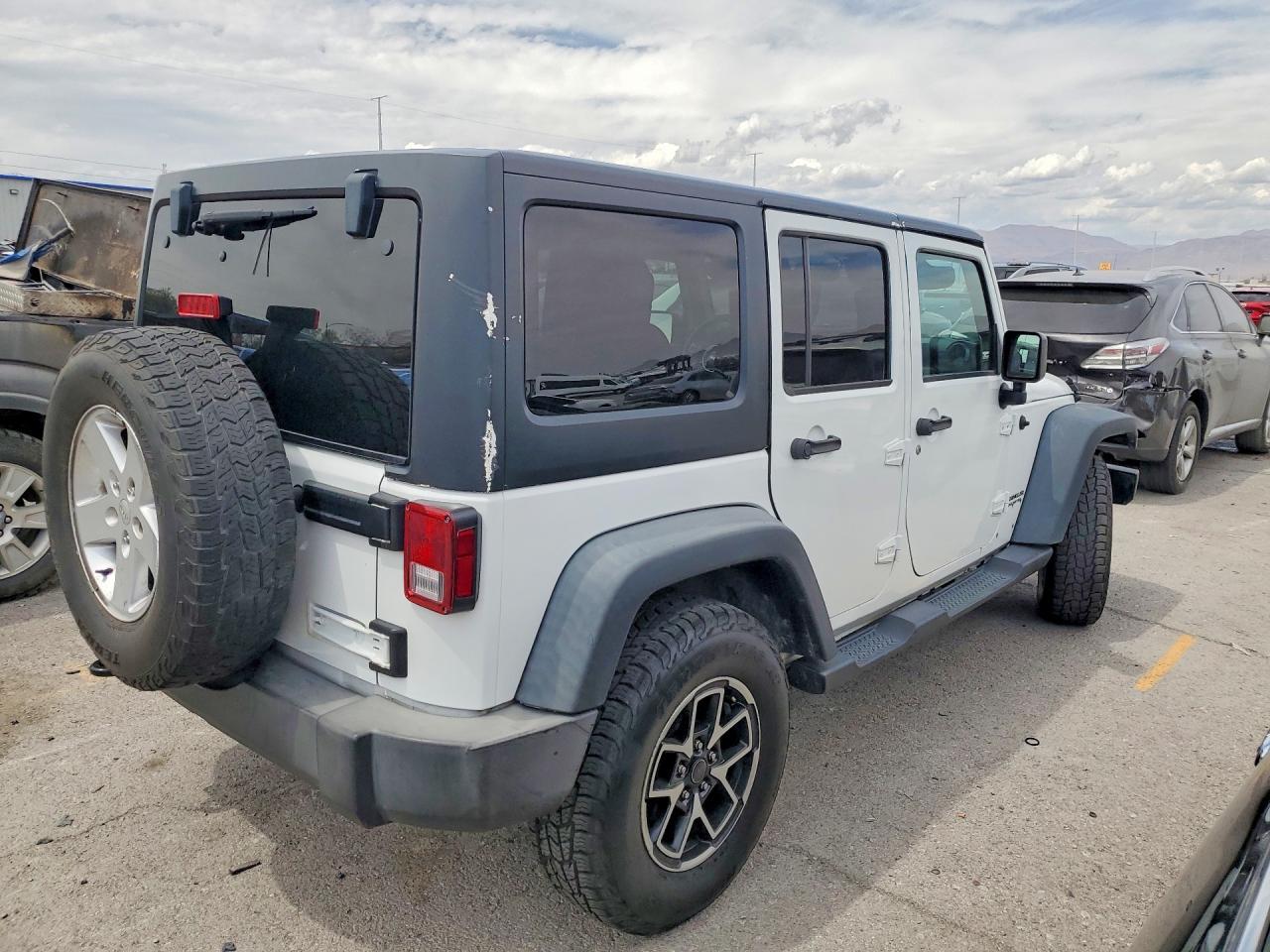 2018 Jeep Wrangler Unlimited Sport - Image 3