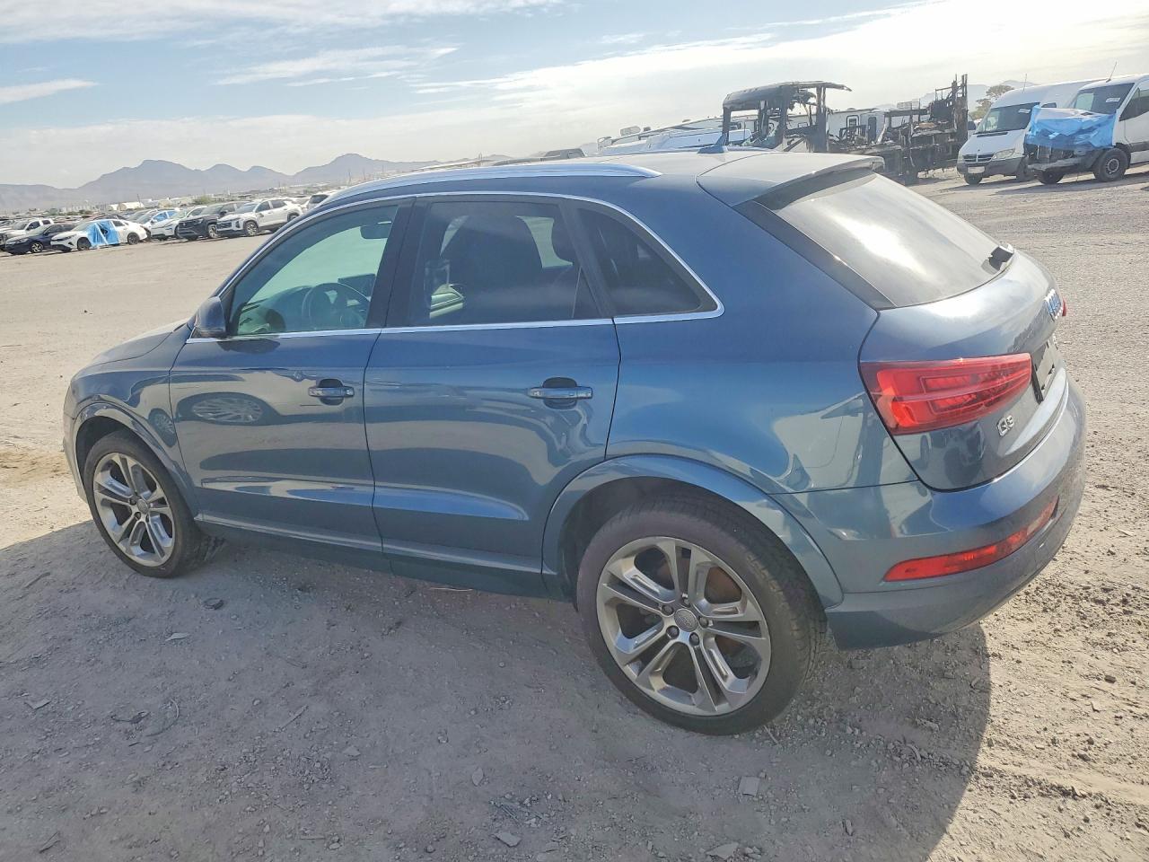 2016 Audi Q3 Premium Plus - Фото 2