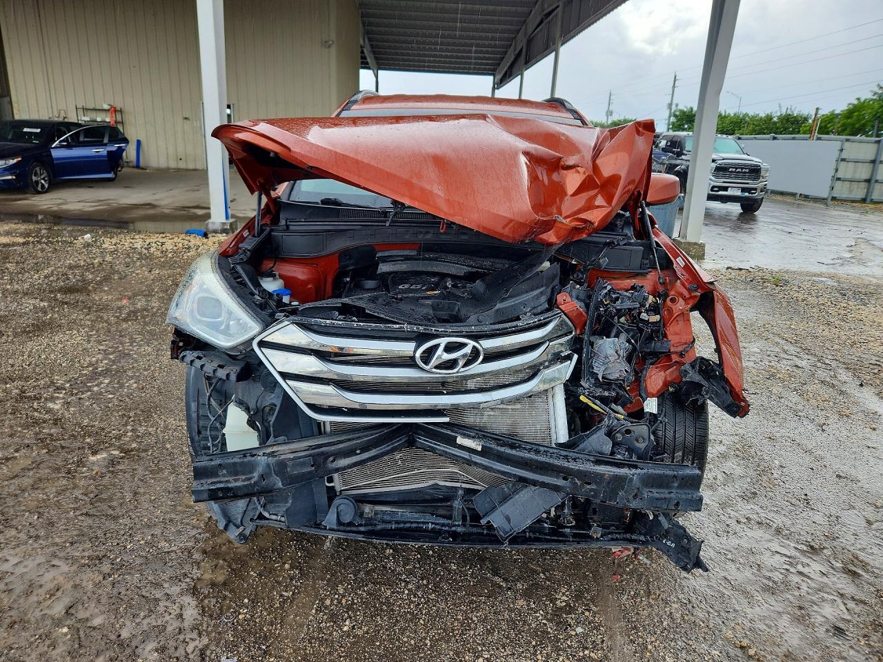 2015 Hyundai Santa Fe Sport 2.4L - Image 5