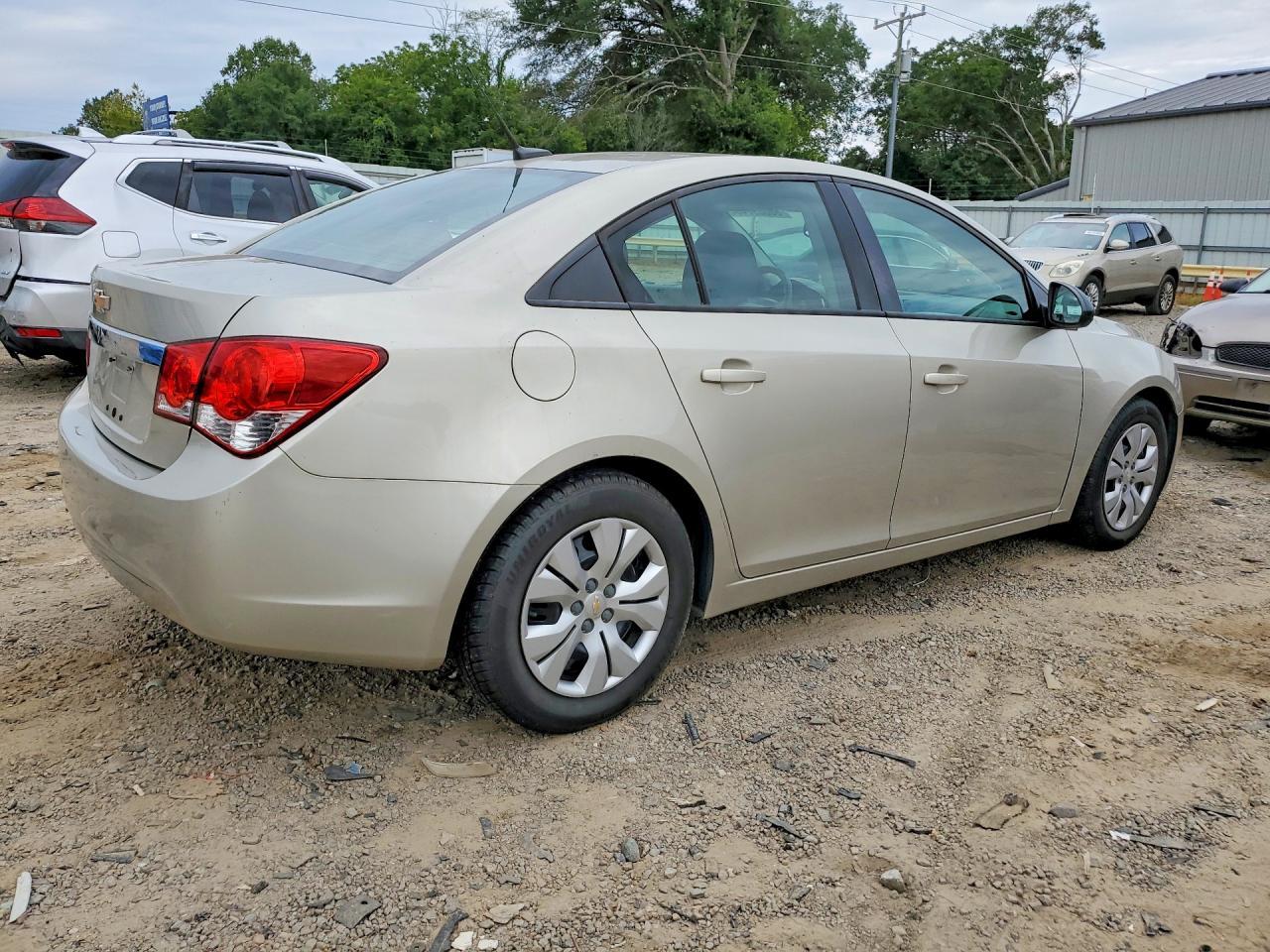 2013 Chevrolet Cruze Ls - Фото 3
