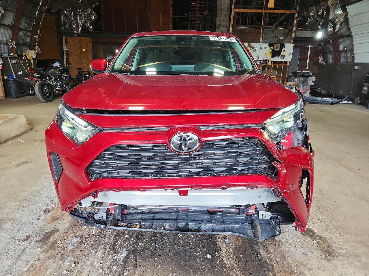 2025 Toyota Rav4 Le - Image 5