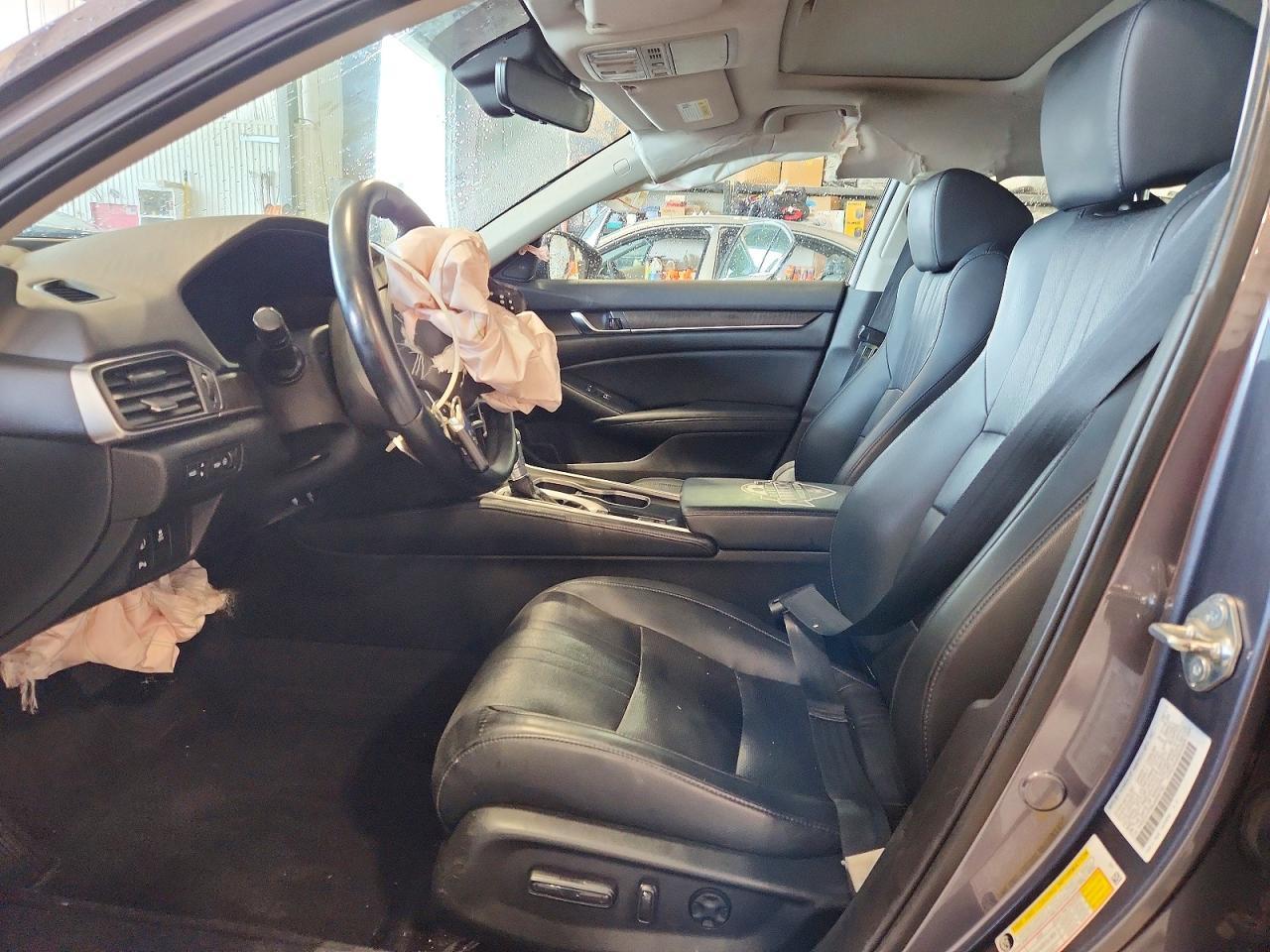 2018 Honda Accord Touring - Image 7