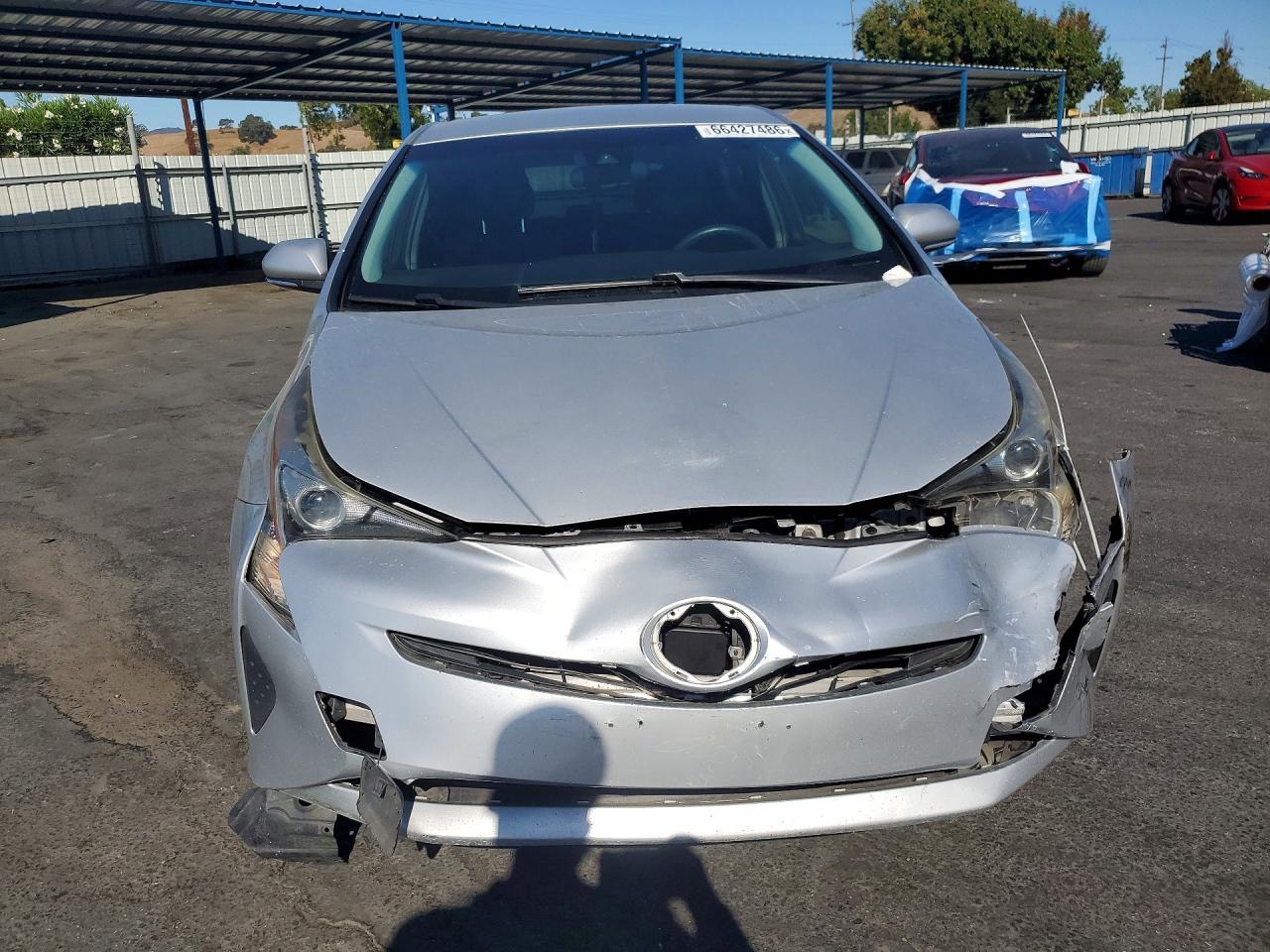 2017 Toyota Prius Two - Фото 5