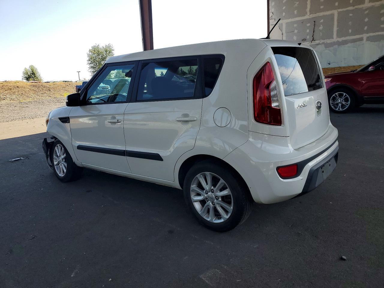 2012 Kia Soul + - Image 2