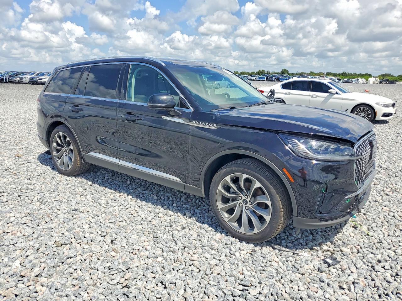 2025 Lincoln Aviator - Фото 4