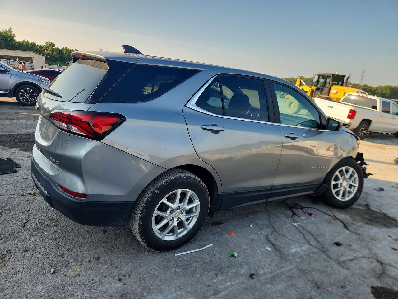 2023 Chevrolet Equinox Lt - Image 3