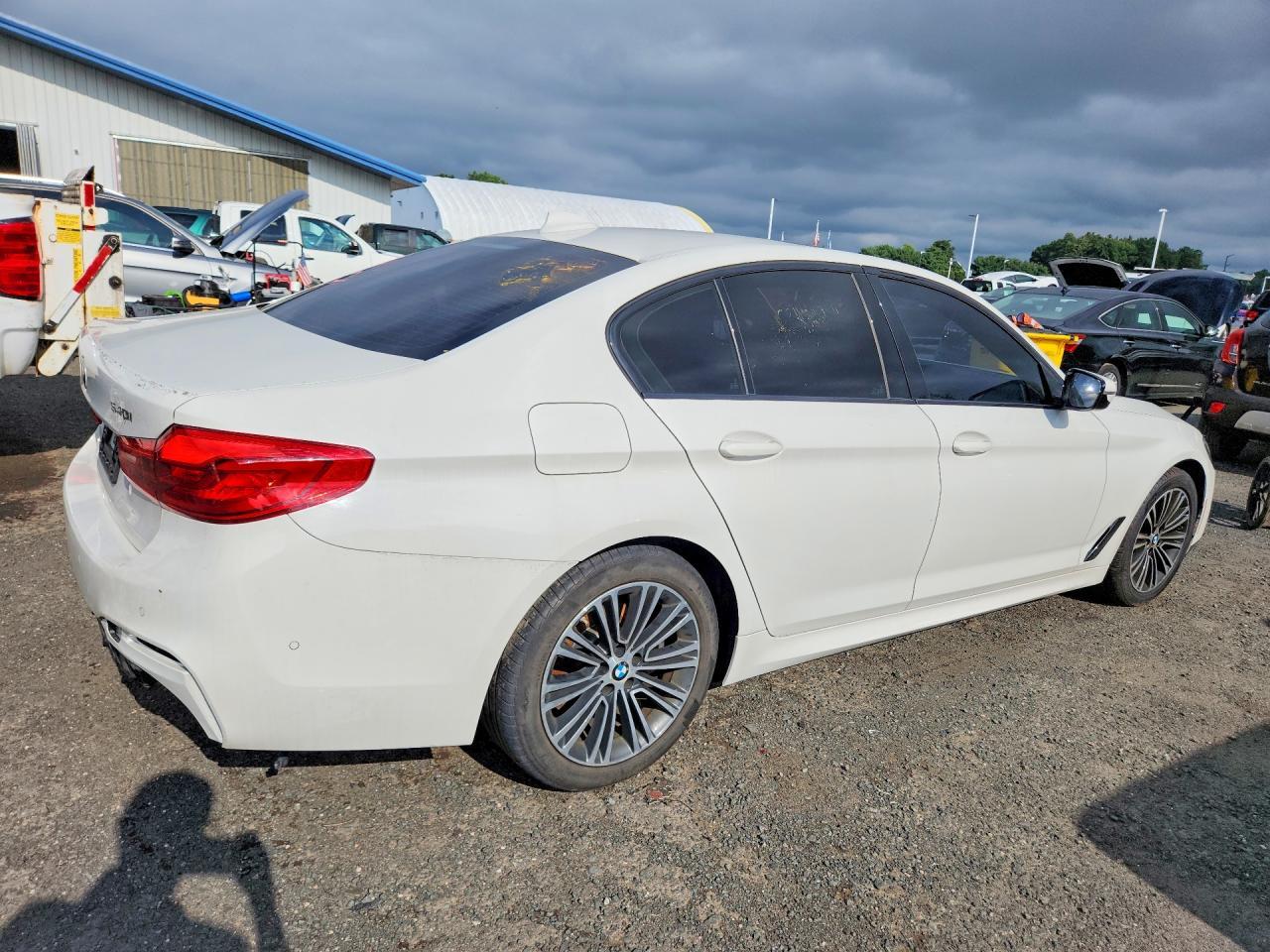 2019 BMW 540 Xi - Image 3