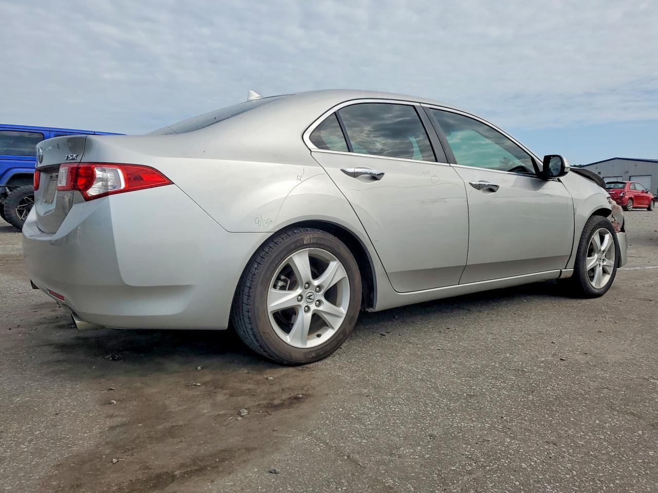 2010 Acura Tsx - Image 3