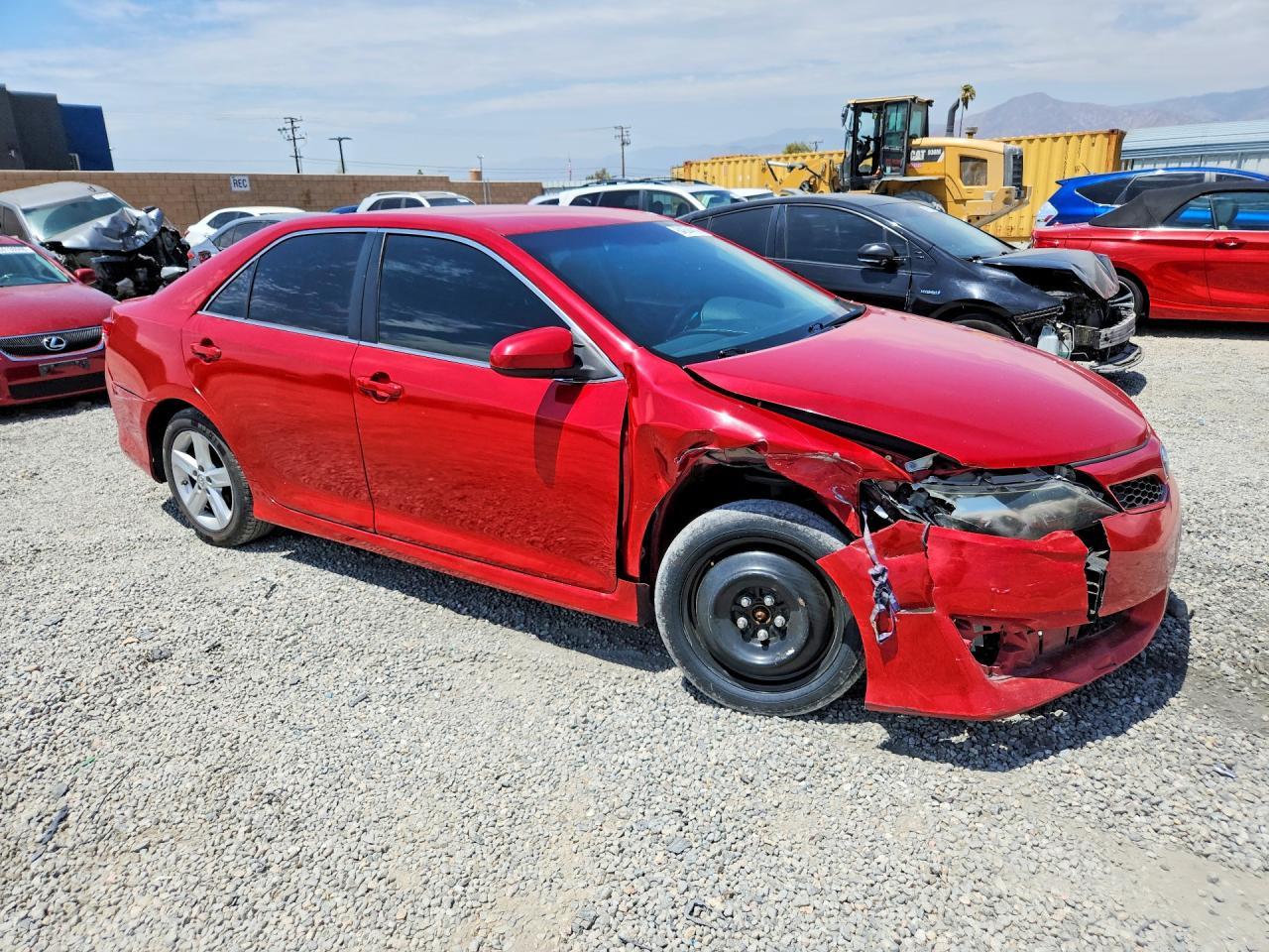 2014 Toyota Camry Se - Image 4