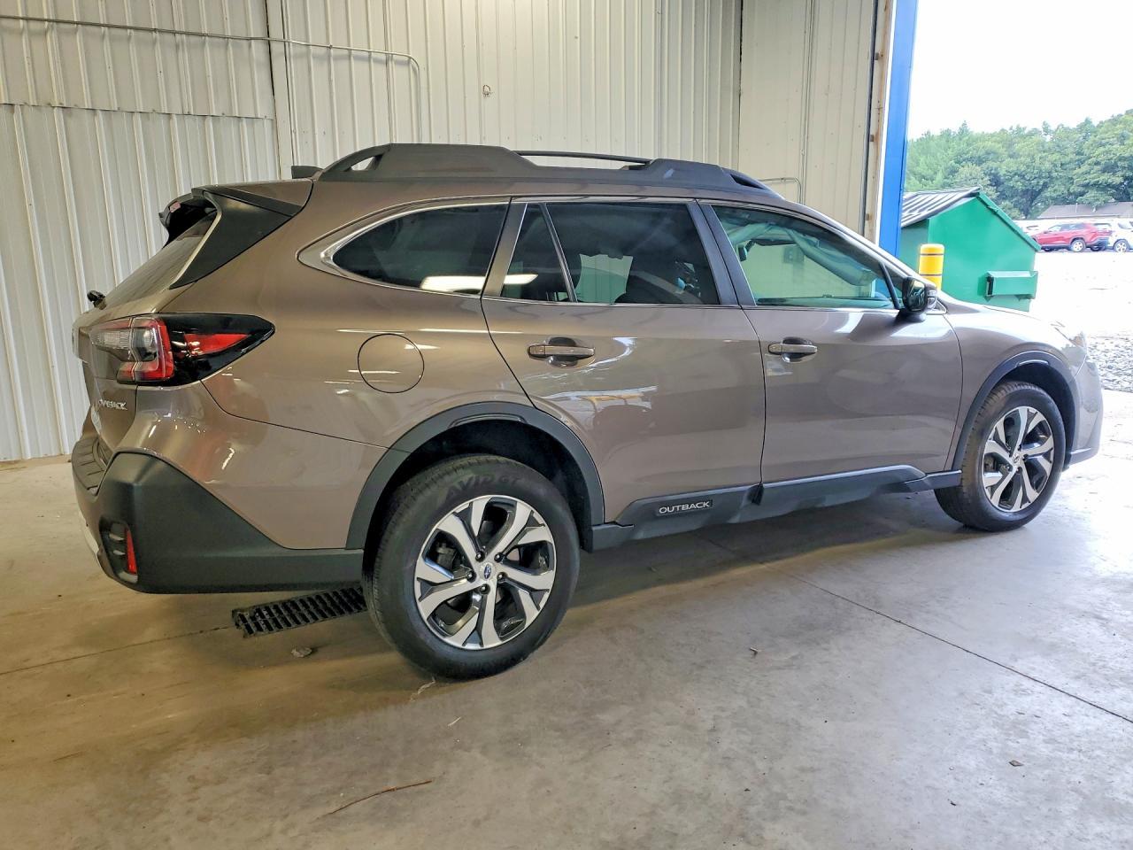 2022 Subaru Outback Limited - Фото 3