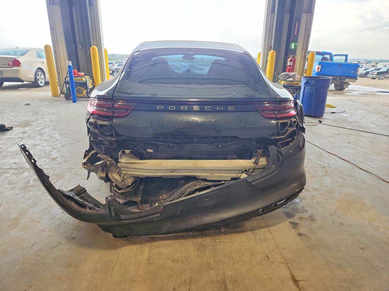 2020 Porsche Panamera Base - Image 6