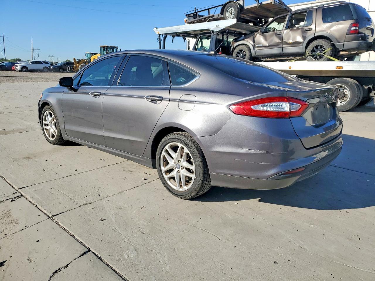 2013 Ford Fusion Se - Image 2