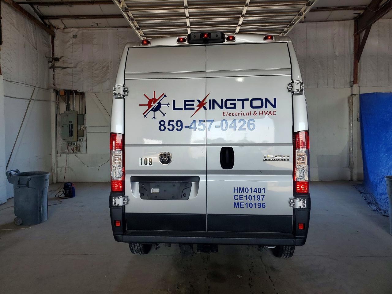 2023 Ram Promaster 1500 Delivery Van - Фото 6