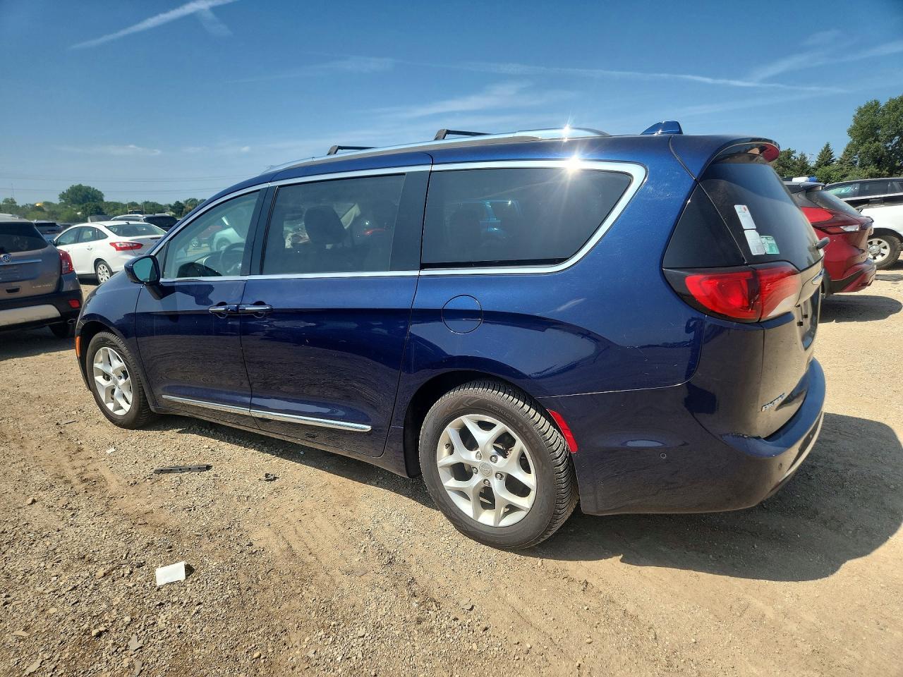2017 Chrysler Pacifica Touring L Plus - Image 2