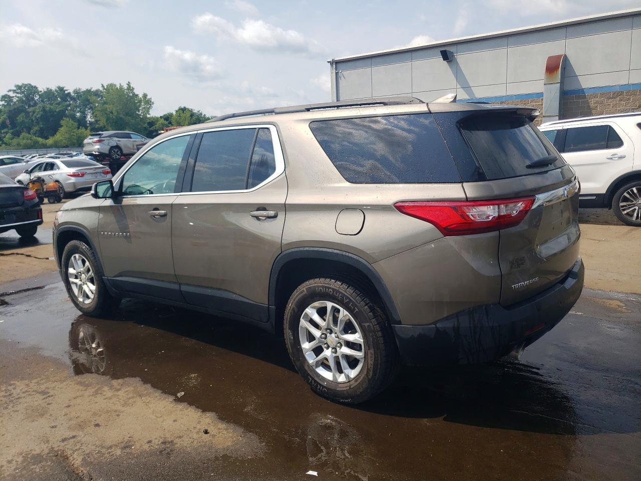 2020 Chevrolet Traverse Lt - Фото 2