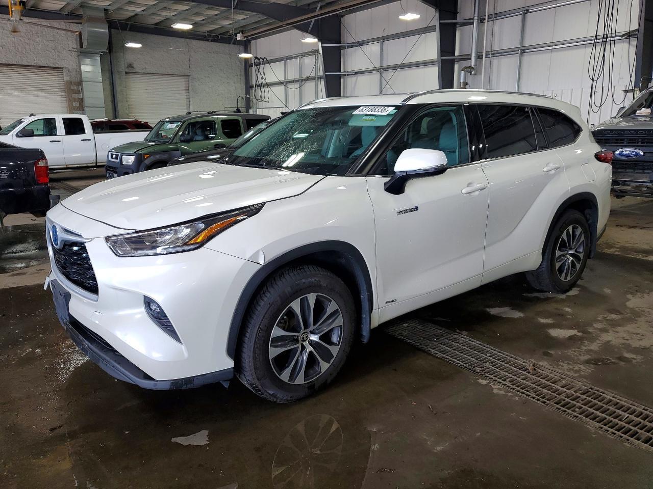 2020 Toyota Highlander Hybrid Xle