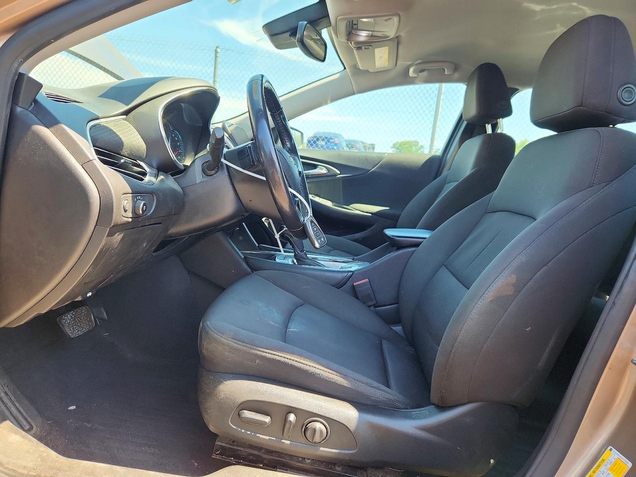 2018 Chevrolet Malibu Hybrid - Image 7