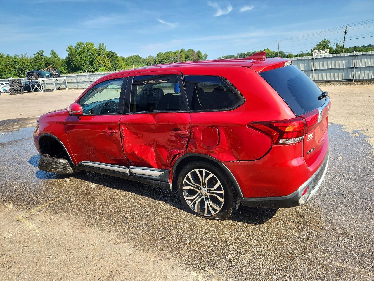 2018 Mitsubishi Outlander Se - Фото 2