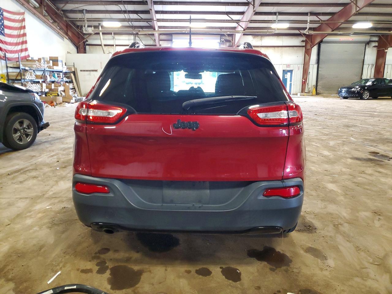 2017 Jeep Cherokee Sport - Фото 6
