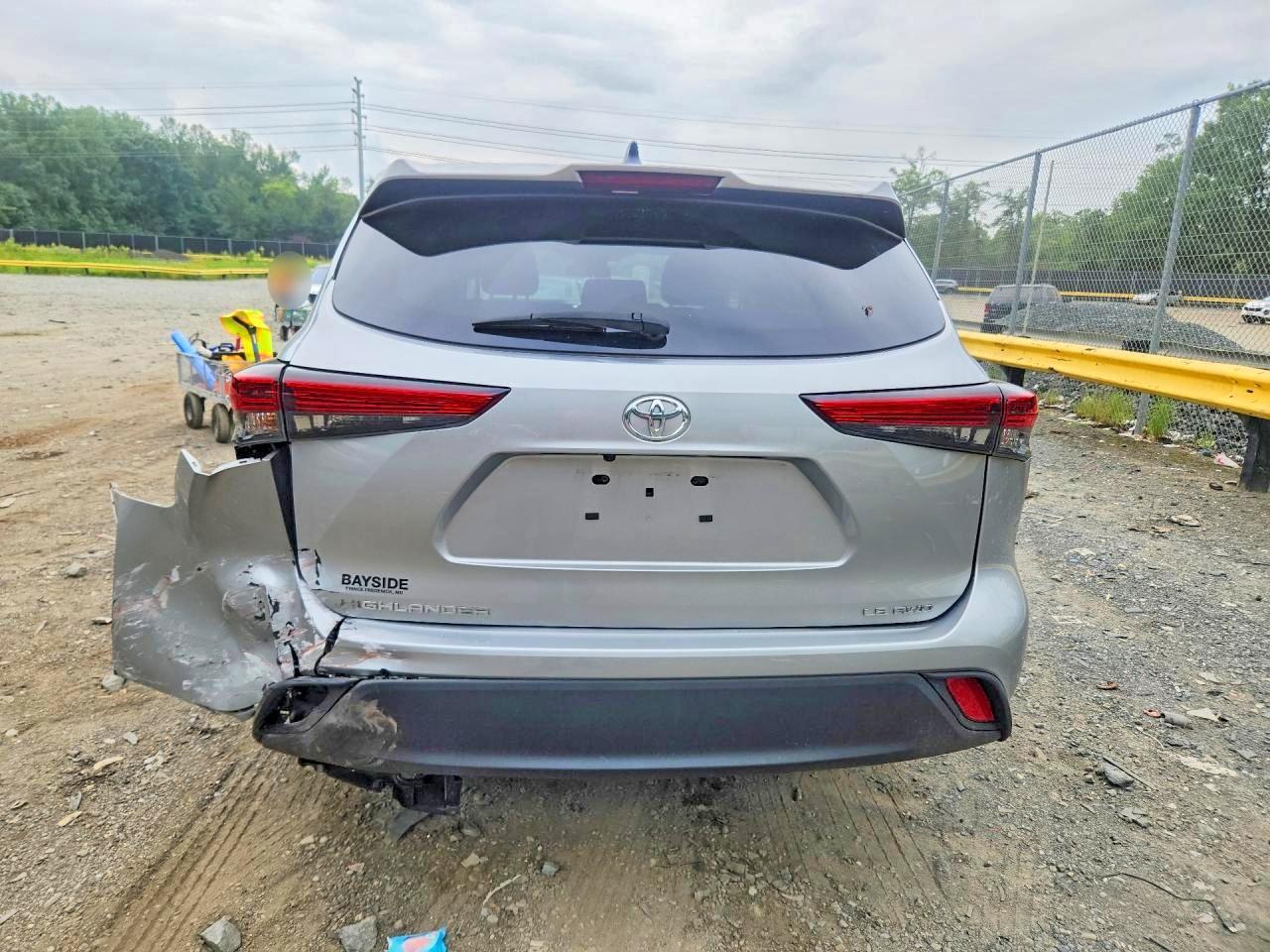2022 Toyota Highlander Le - Фото 6