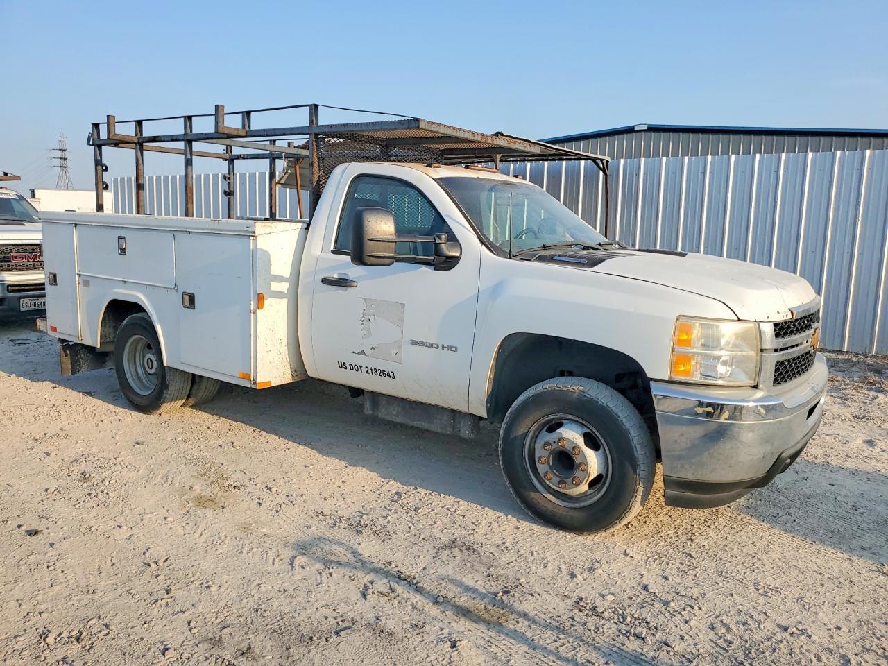 2013 Chevrolet Silverado C3500 - Фото 4