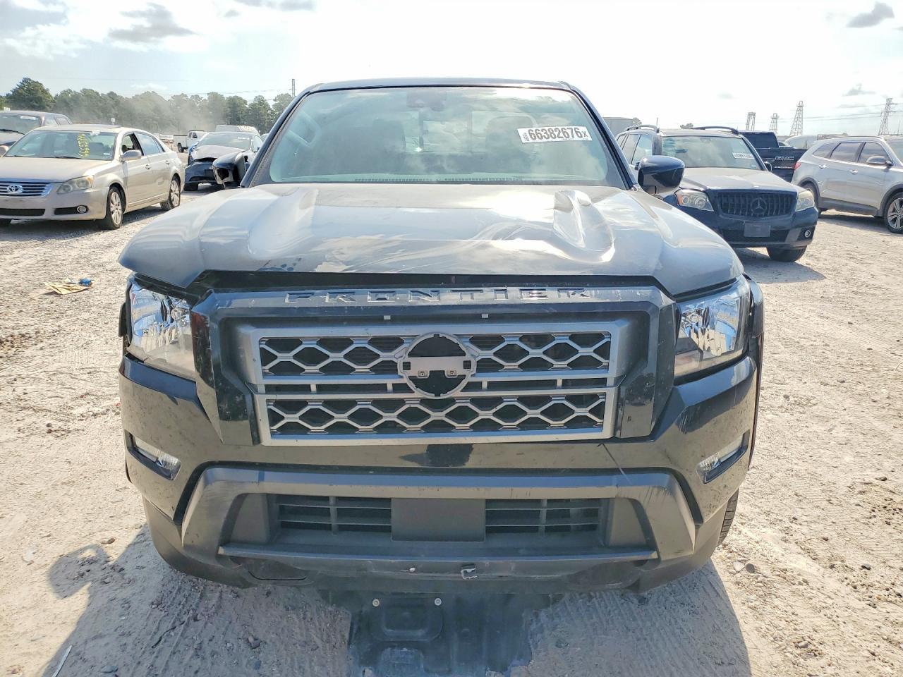 2022 Nissan Frontier Sv - Image 5