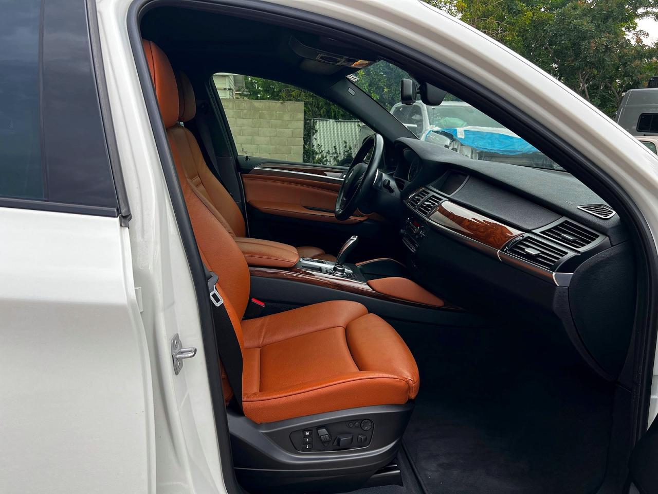 2014 BMW X6 xDrive50I - Фото 5