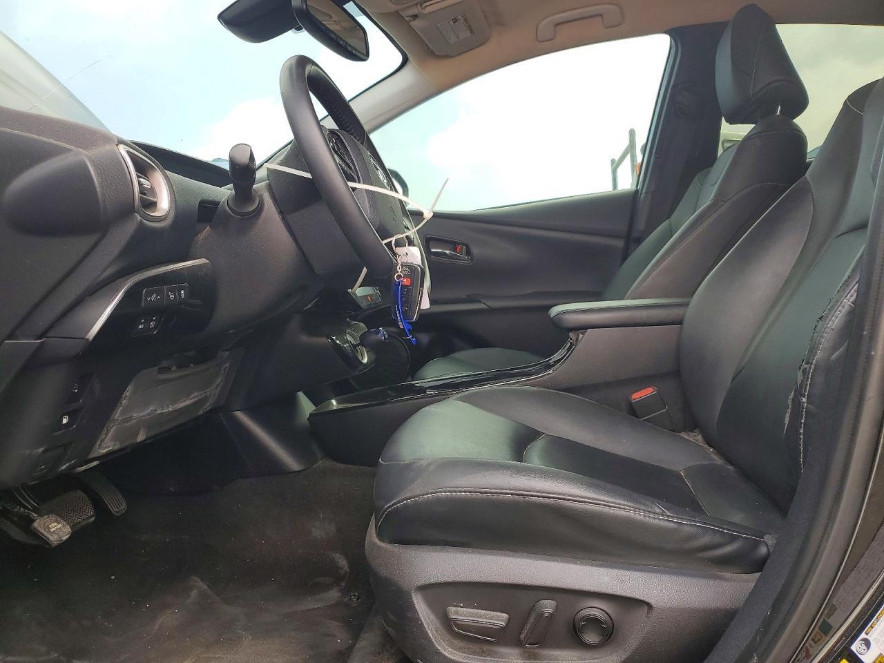 2020 Toyota Prius Prime Limited - Image 7