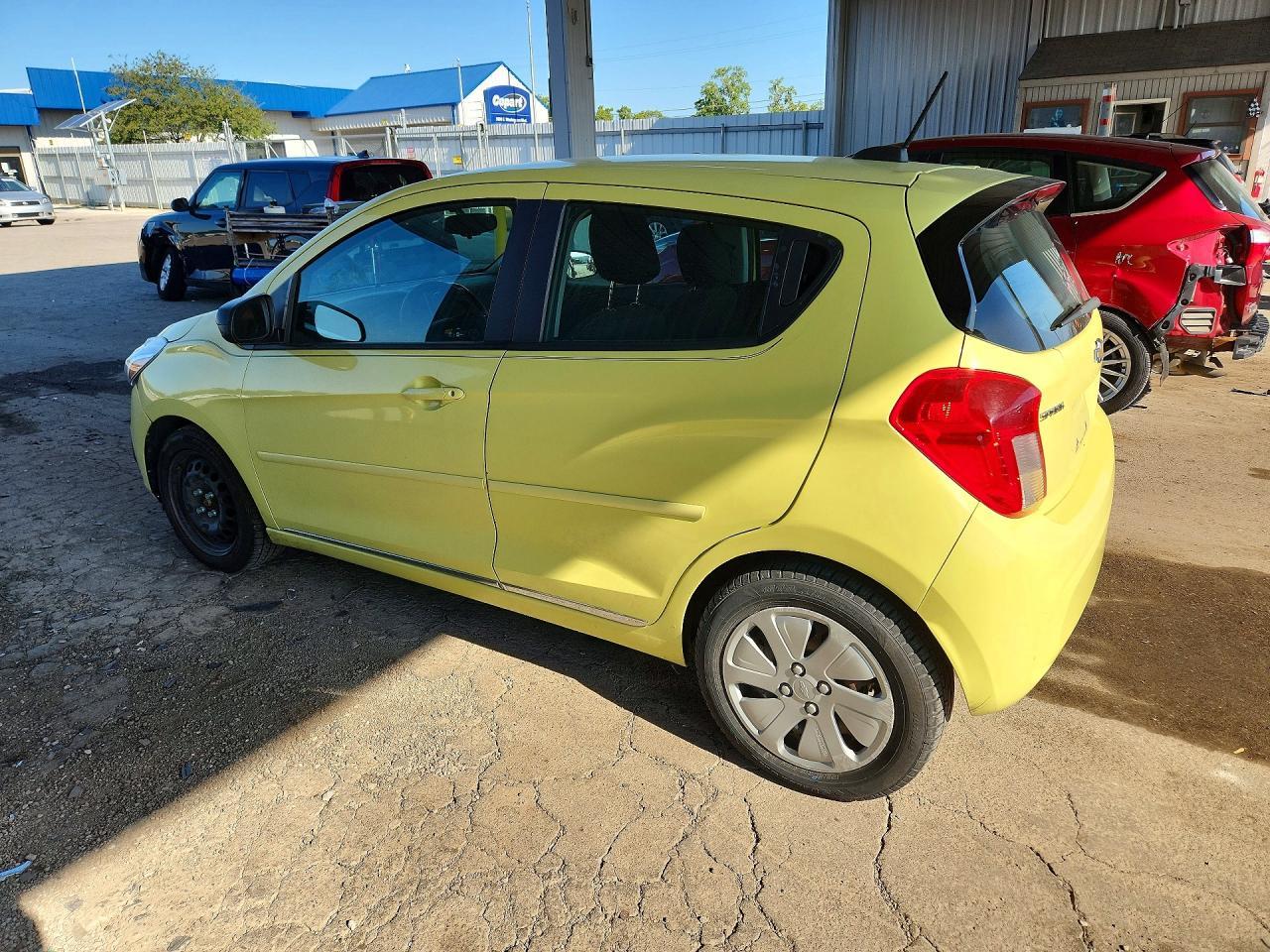 2017 Chevrolet Spark Ls - Фото 2