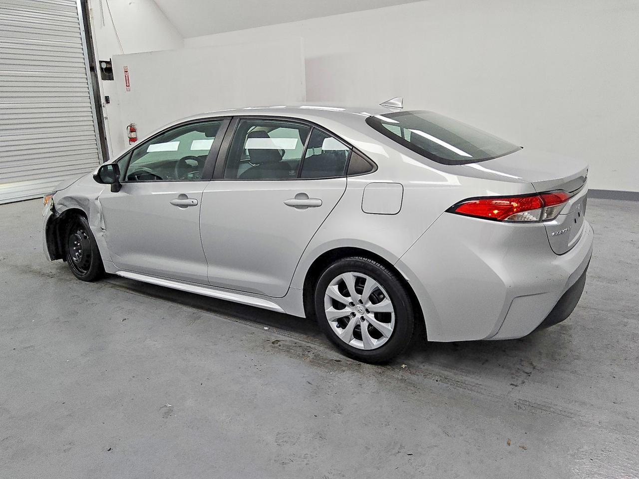 2023 Toyota Corolla Le - Image 2