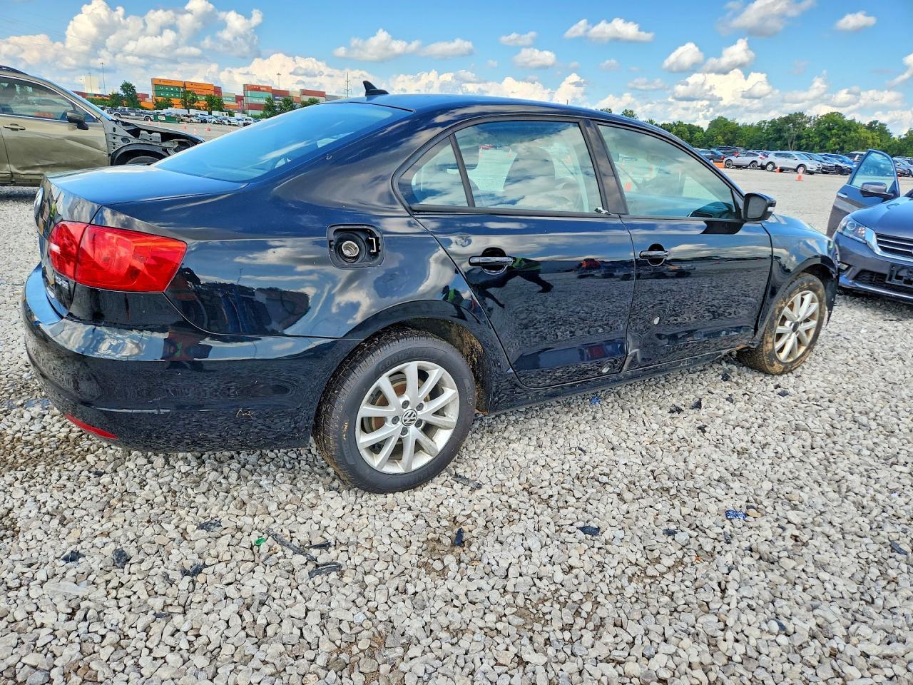 2011 Volkswagen Jetta Se - Фото 3