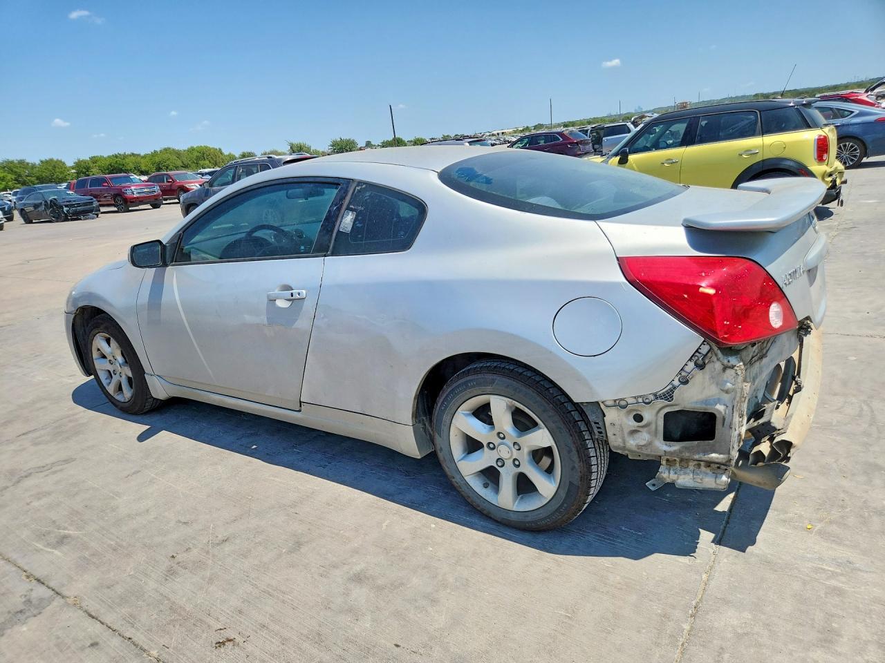 2009 Nissan Altima 2.5 S - Image 2