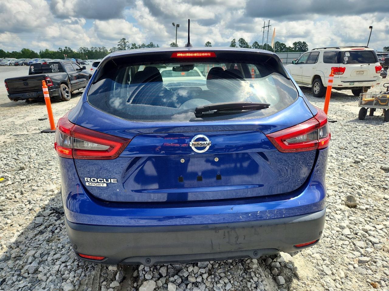 2021 Nissan Rogue Sport S - Фото 6