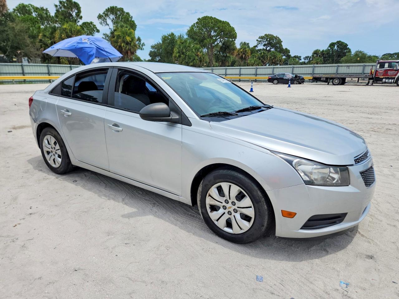 2014 Chevrolet Cruze - Image 4
