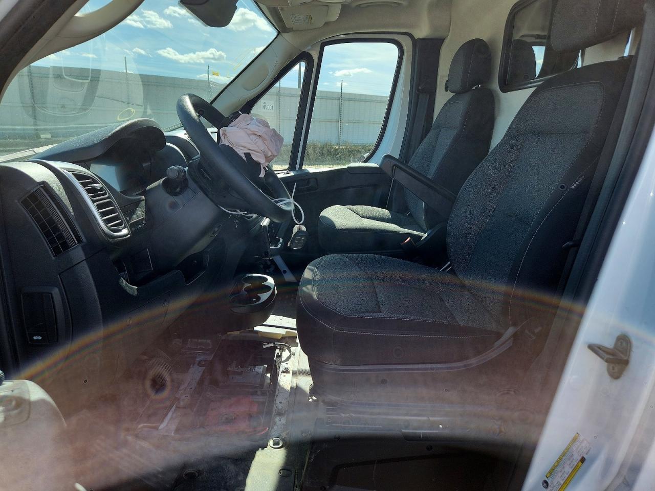 2025 Ram Promaster 2500 Delivery Van - Image 7