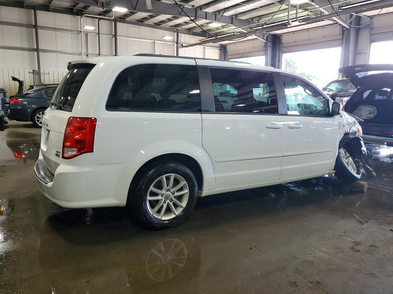 2016 Dodge Grand Caravan Sxt - Фото 3