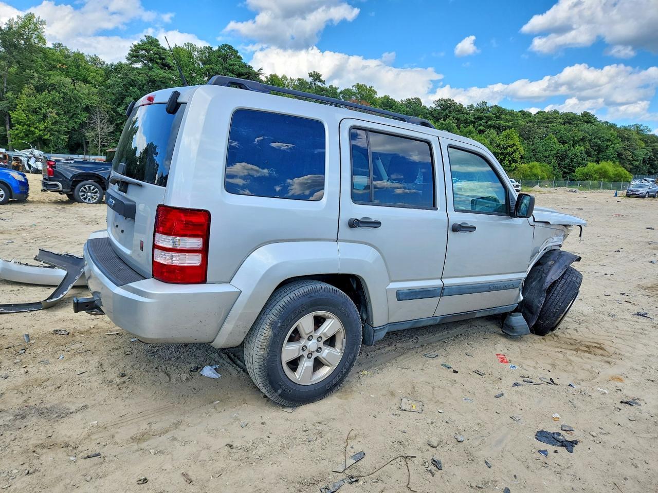 2011 Jeep Liberty Sport - Image 3
